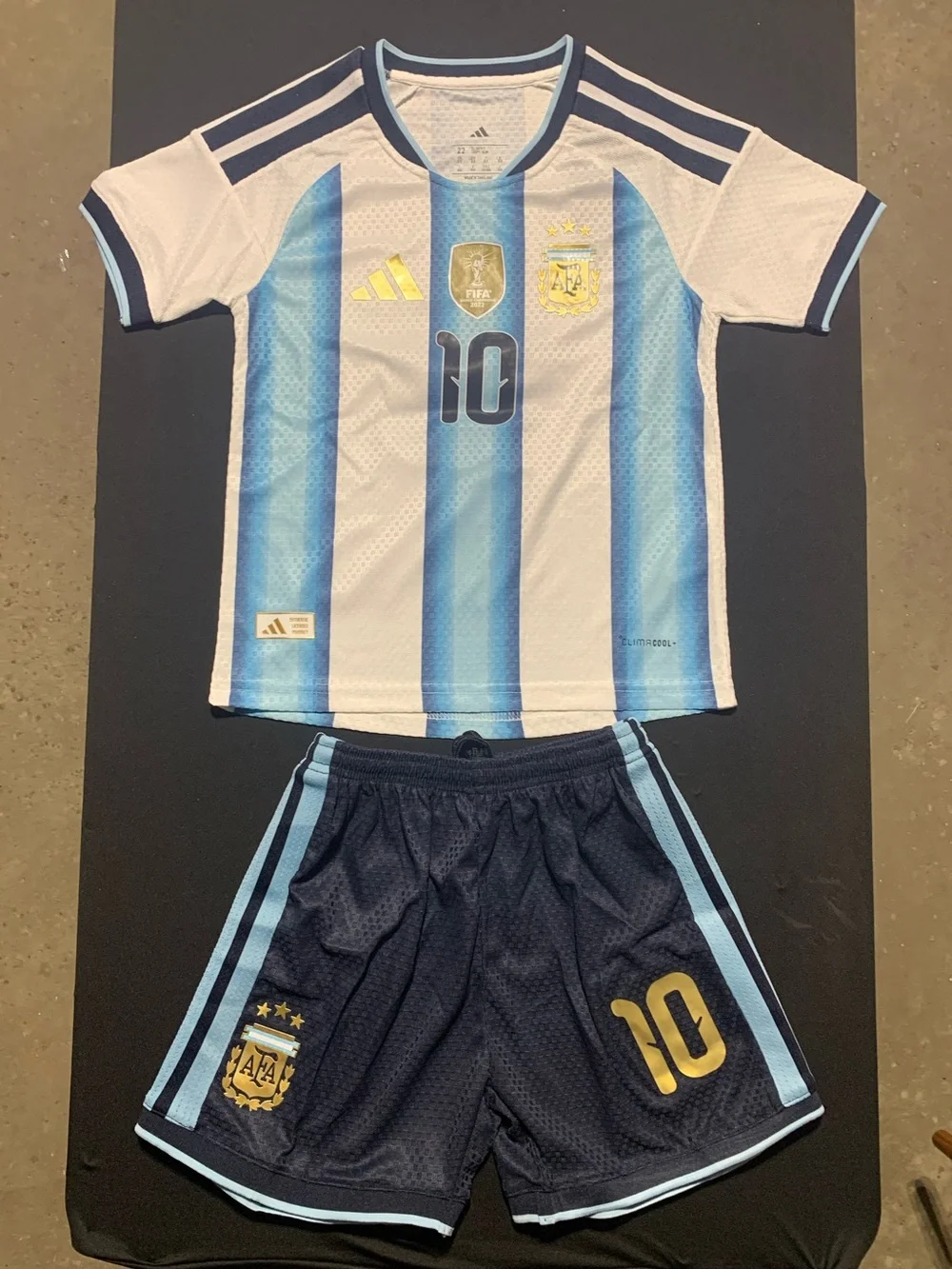 Kids 2026 Argentina Kits - Picture 1 of 16